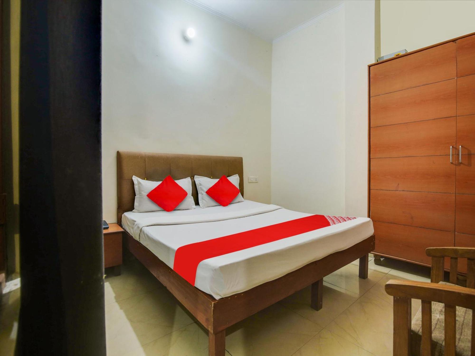 Hotel O Platinum Inn Nayagaon Exterior photo