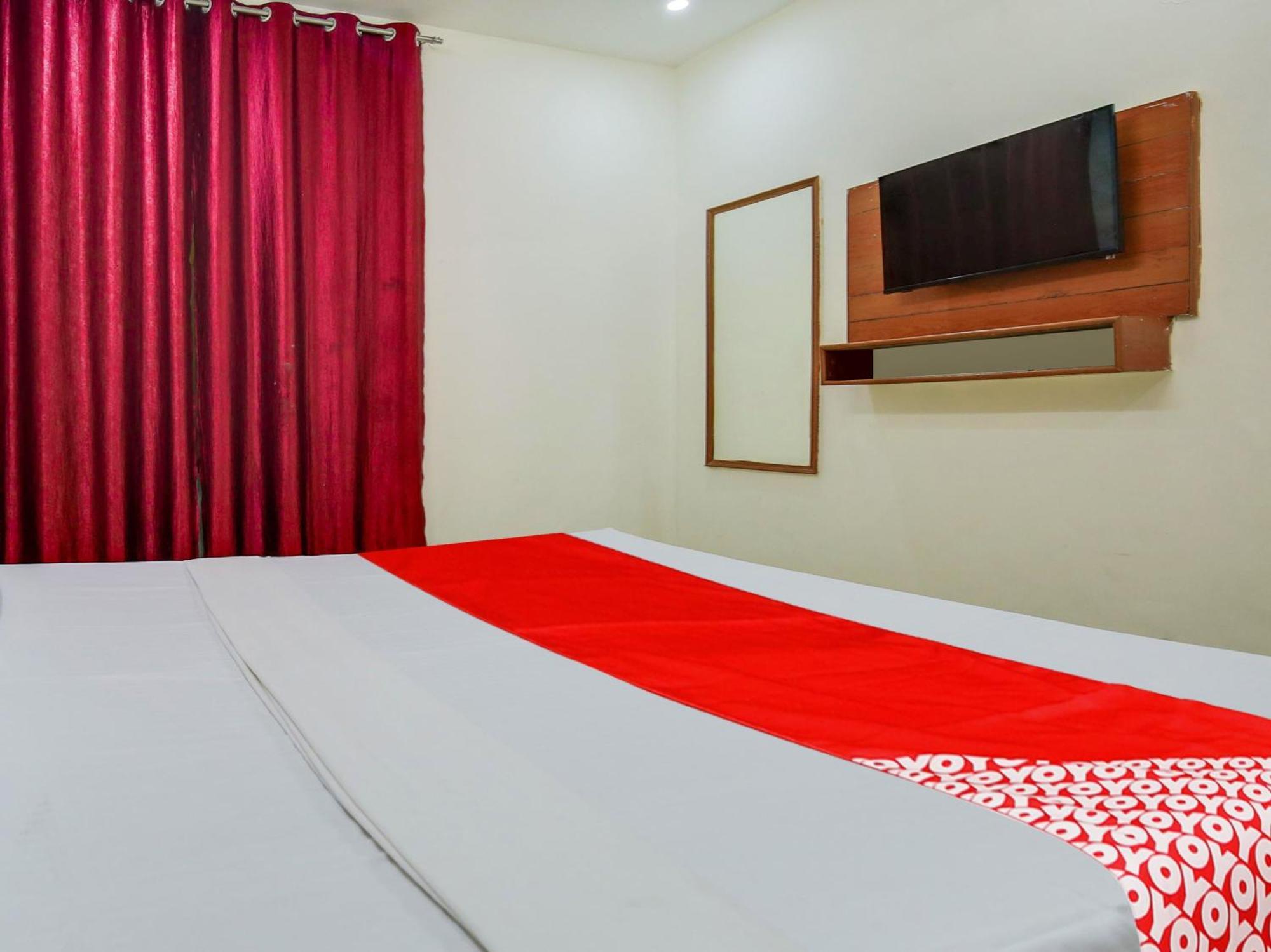 Hotel O Platinum Inn Nayagaon Exterior photo