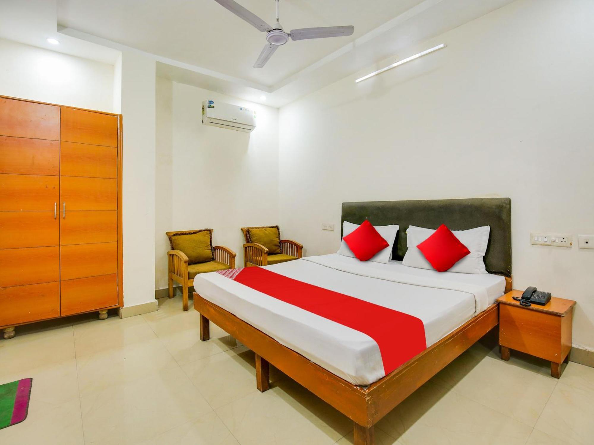 Hotel O Platinum Inn Nayagaon Exterior photo